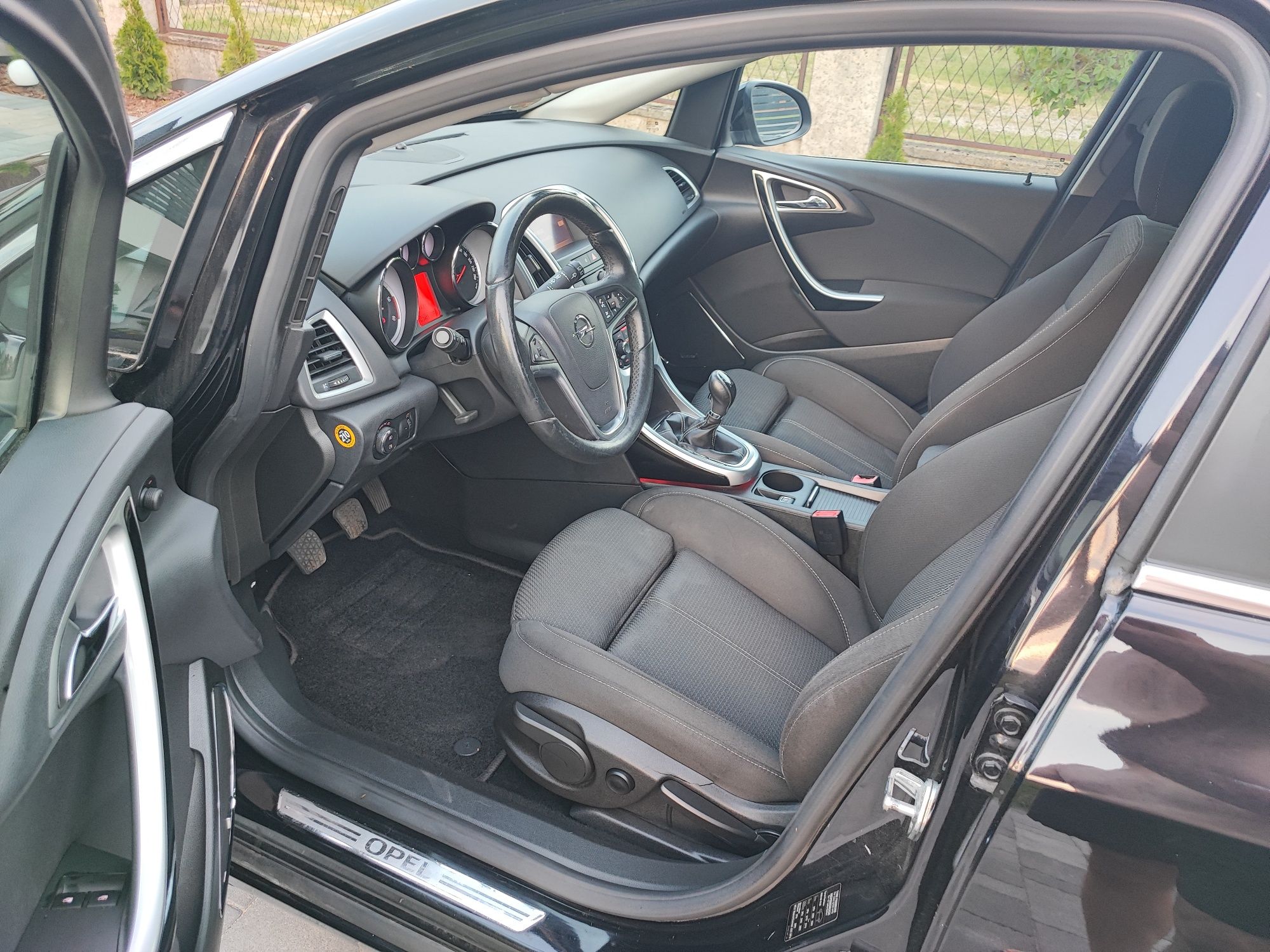 Opel Astra J cosmo 2.0cdti xenon Infinity
