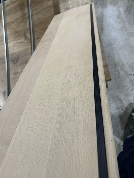 Stopień stopnie drewniane bukowe  schodzy