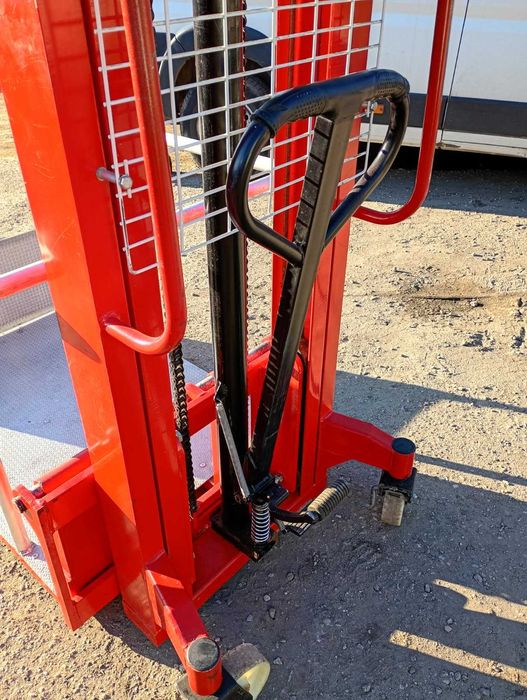 Wózek paletowy paleciak masztowy sztaplarka