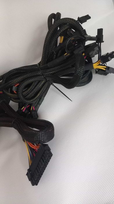 Fonte de Alimentação Corsair  TX750W 80 PLUS