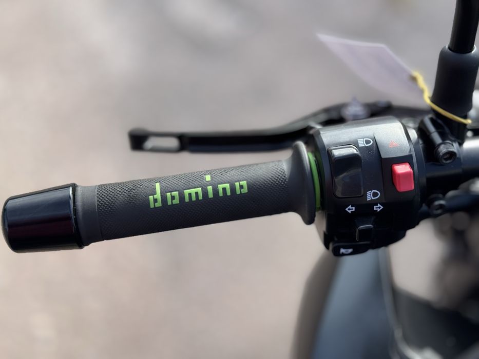 Кавасаки Z800 Kawasaki Z800 мот привезений з Японії