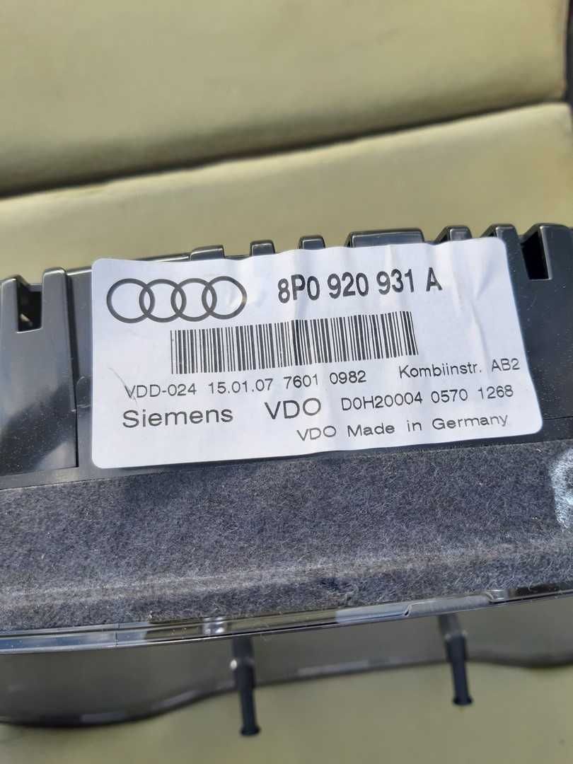 Audi A3 8P zegary liczniki 8P0  920 931 A