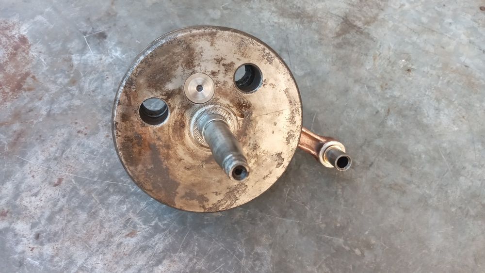 Коленвал. Минск 12 и 6 вольт.