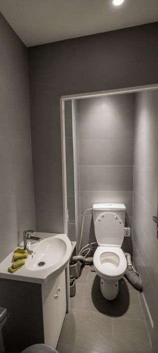 Wynajmę lokal handlowo-usługowo-biurowy Nowe Miasto Zachodnia 15m+42m²
