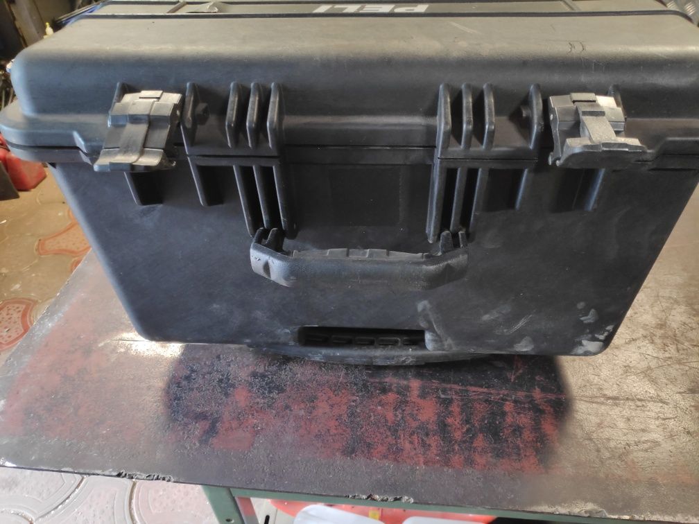 Skrzynia case peli 1650