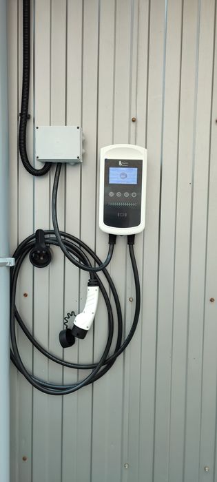 Електрик. Зарядні станції для авто. Підключення інверторів, генератор