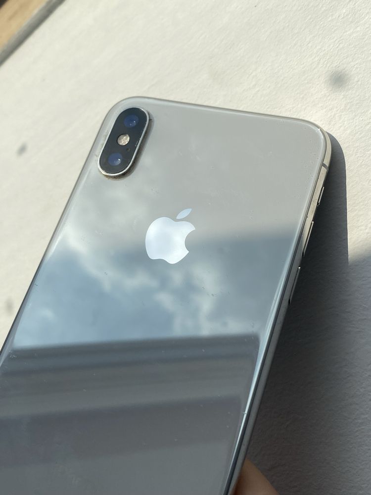 iPhone X  (10) w dobrym stanie