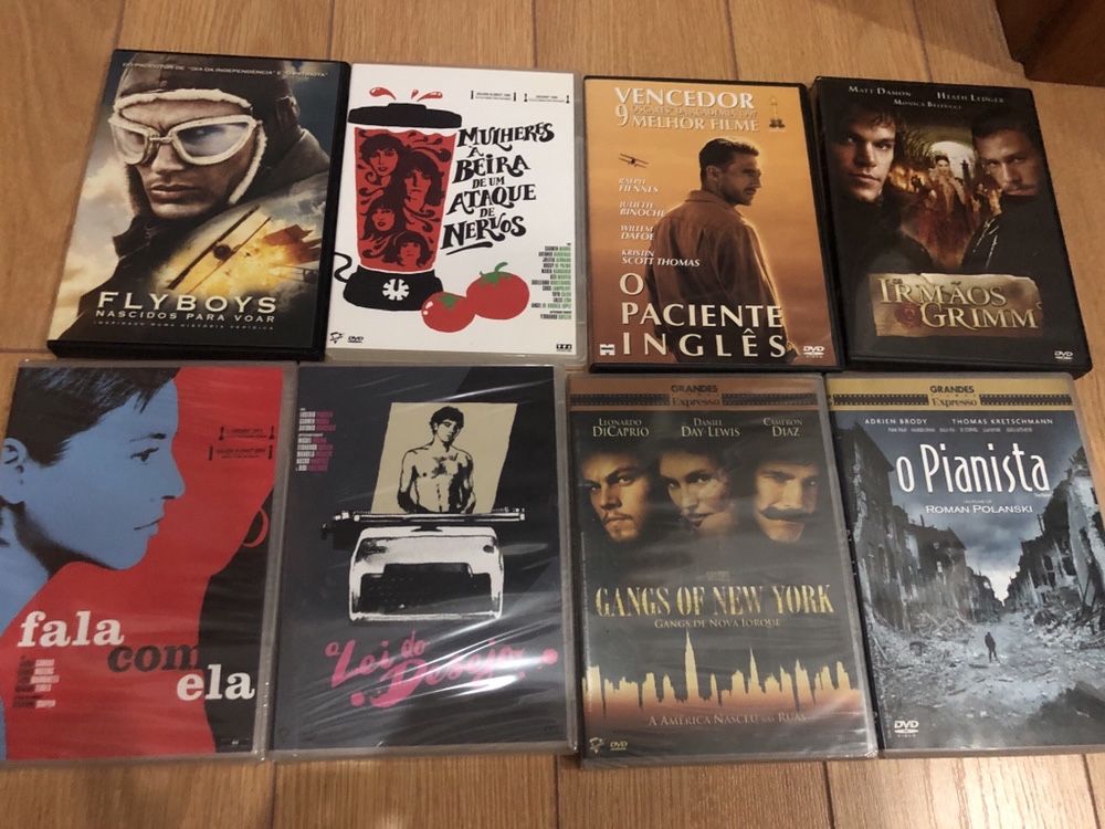 Varios DVDs cada um a 1€