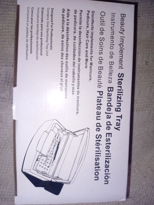 Контейнер для інструментів для нігтів