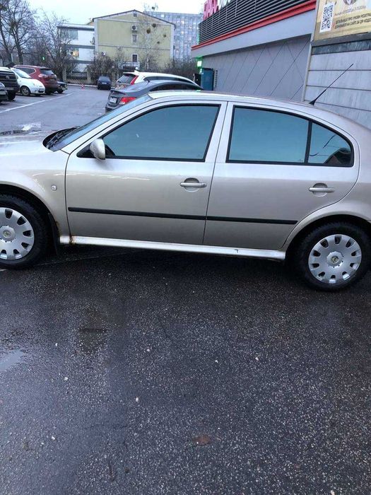 Продаю Skoda Octavia 2006 року випуску, Двигун 1.6 MPI