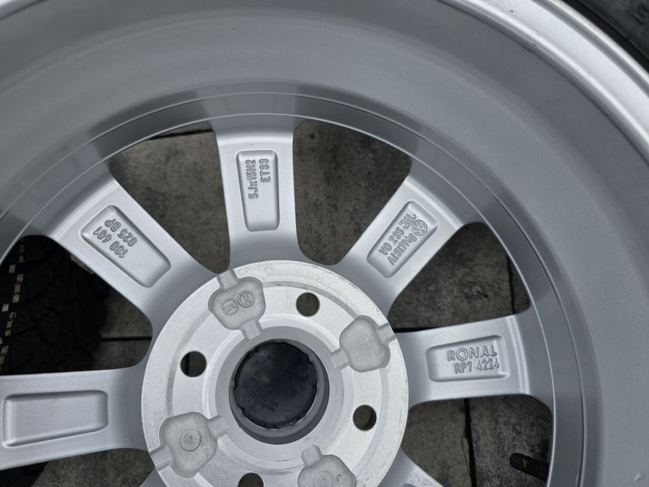 Koła  zima 15" 4x100  Volkswagen UP Seat Mi ! NOWE !