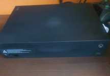 Sprzedam Xbox One X 1TB z padem