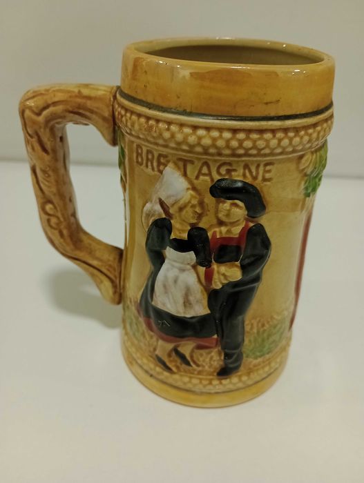 Caneca de cerveja alemã em Porcelana