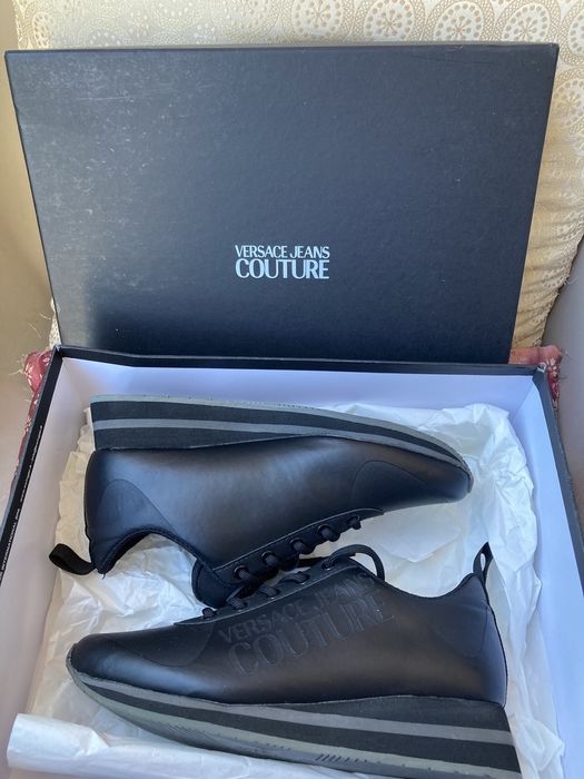 Tenis pretos Versace Couture originais