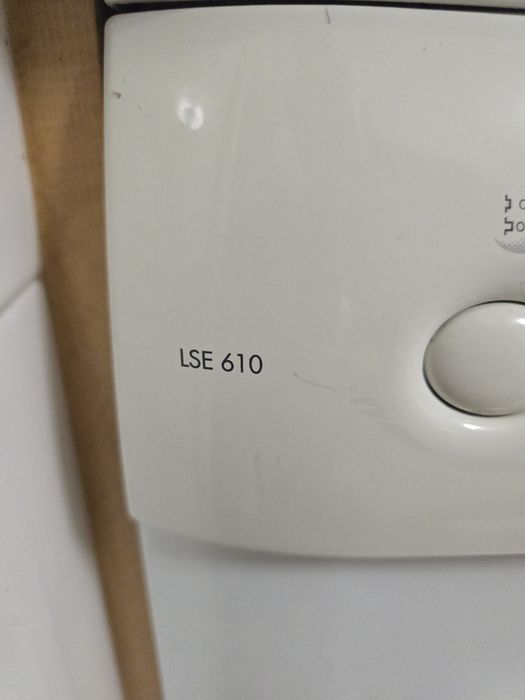 Maquina lavar loica Ariston