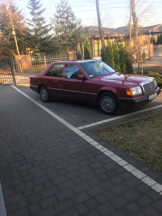 Mercedes 220E Klasyk W 124 .150KM