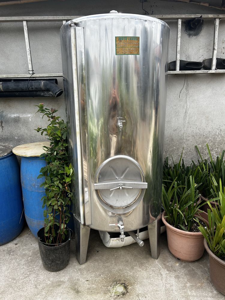 Pipa para armazenamento de vinho