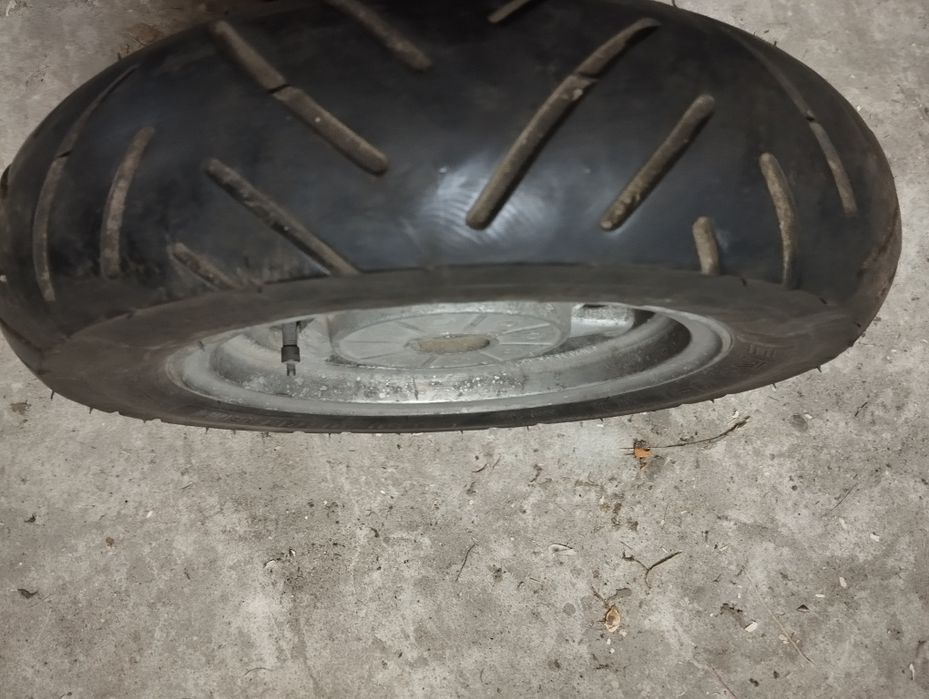 Колесо на скутер