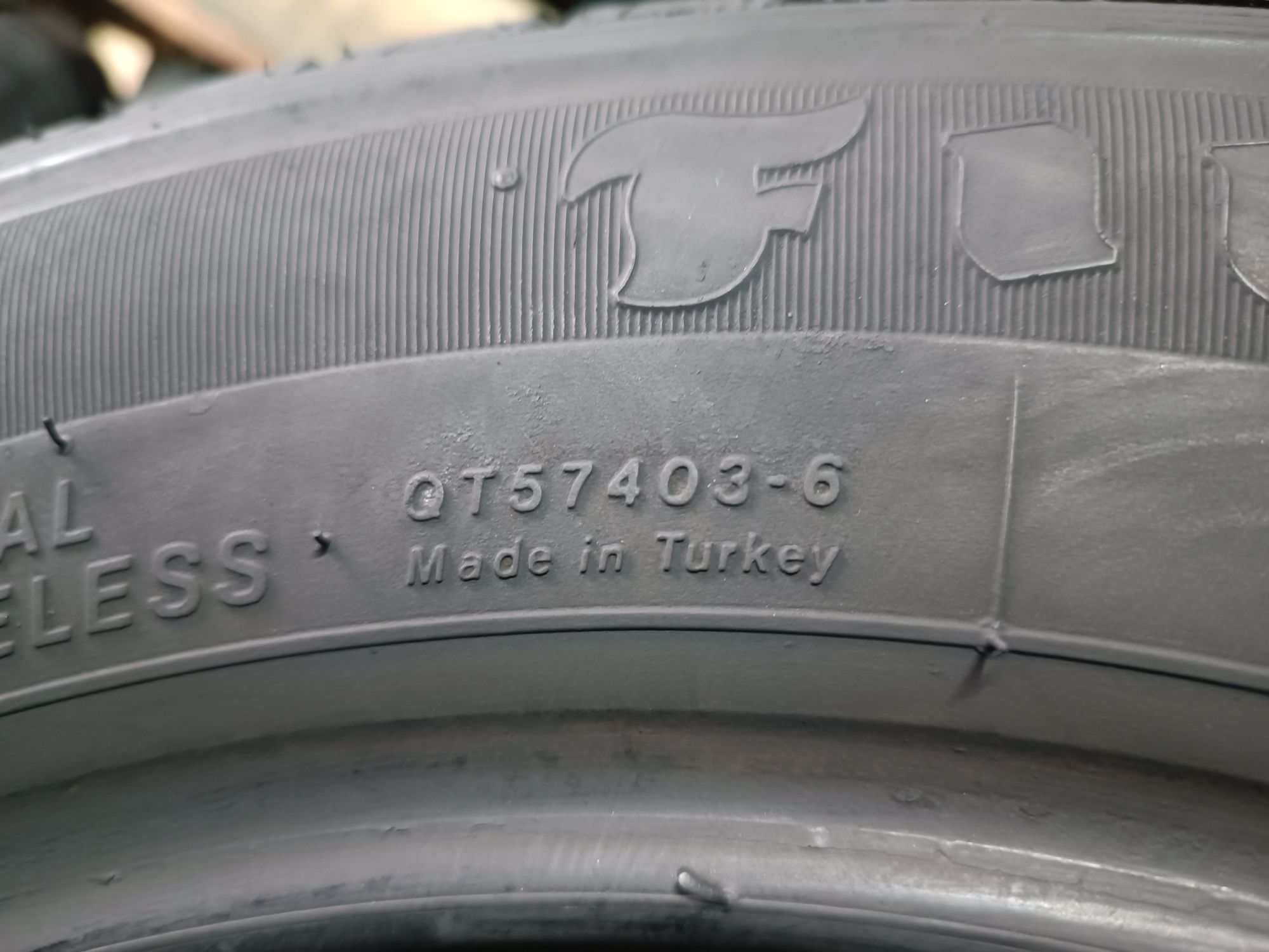 Літні шини FIRESTONE 195/70 R15 C резина Р15 С