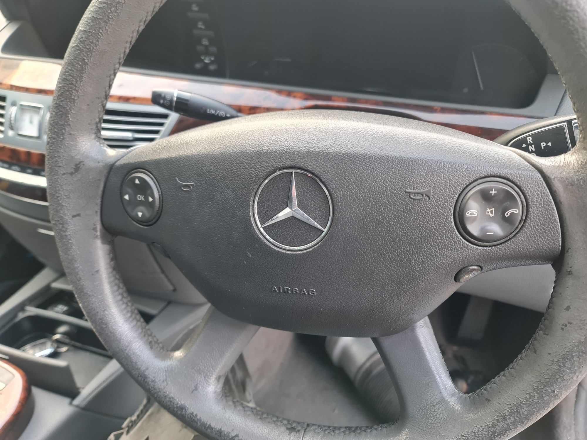 Air bag poduszka kierowcy szara mercedes w221 przed liftem.