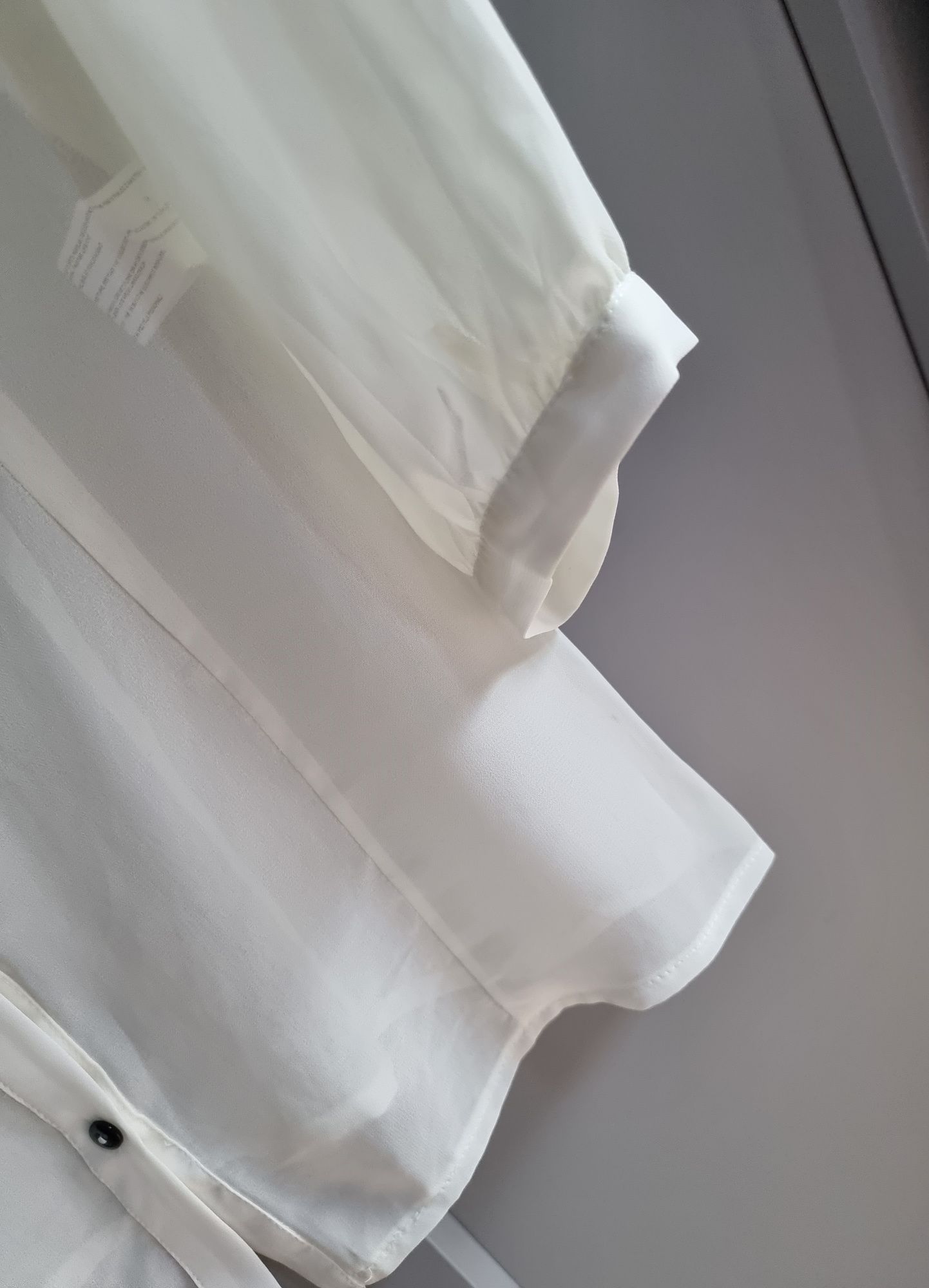 Nowa biała bluzka koszulowa elegancka żabot Mohito roz 36 S