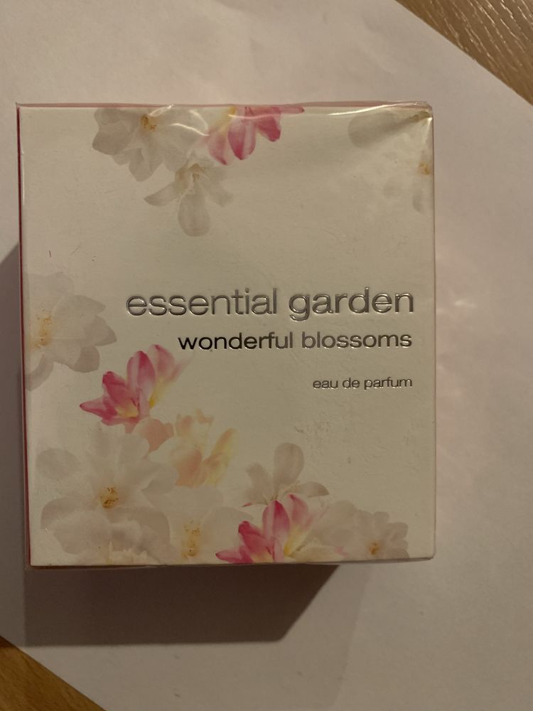 Perfumy Essential garden wonderful blossoms