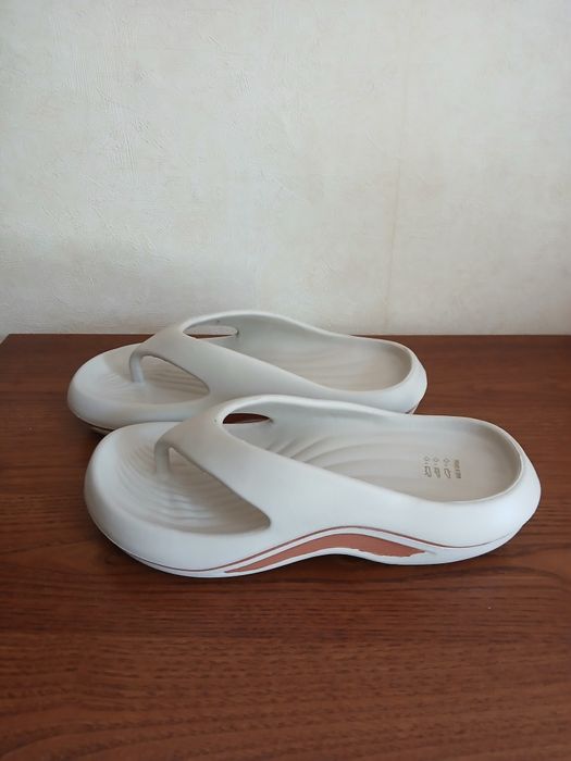 Шлепанцы женские ультрамягкие 37-38 новые