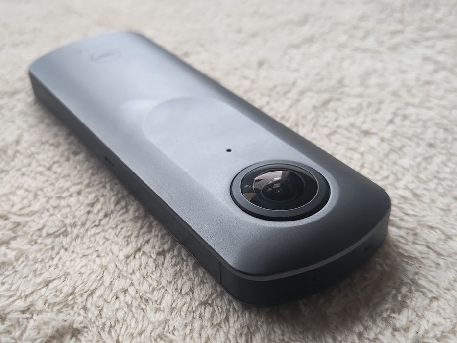 Ricoh Theta V. Kamera 360