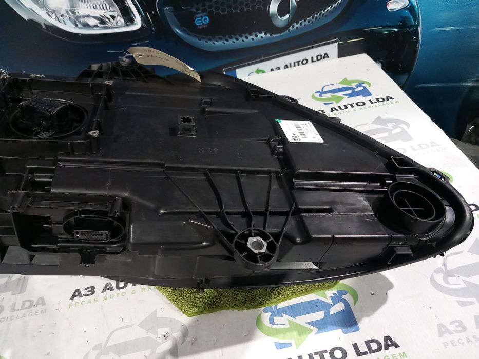 Farol ótica direita Porsche Macan