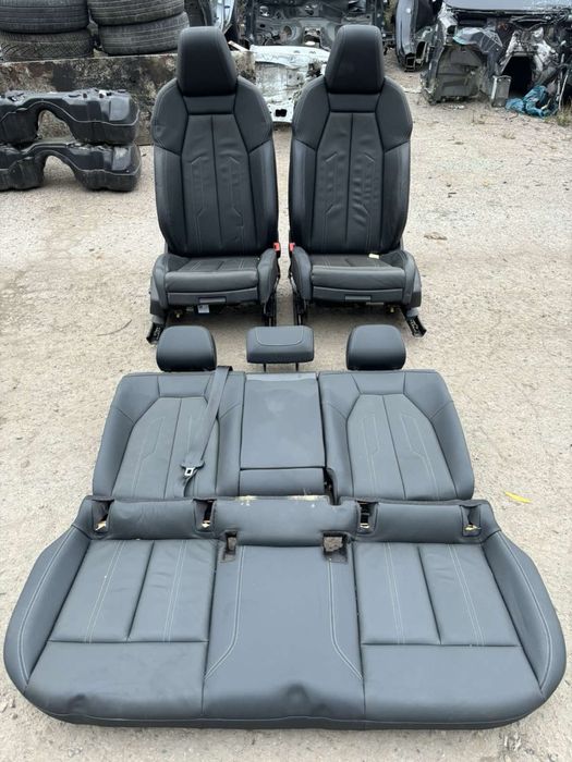 Audi q4 e-tron салон сиденья