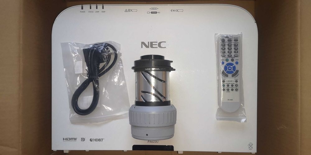 Projetor profissional Full HD nativo (compatível com 3D) NEC PA622UG