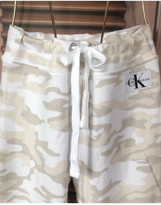 Костюм Calvin Klein