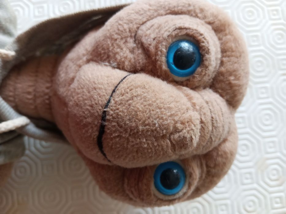 ET o extraterrestre peluche 23cm 1998 E.T. GUND Universal Studios