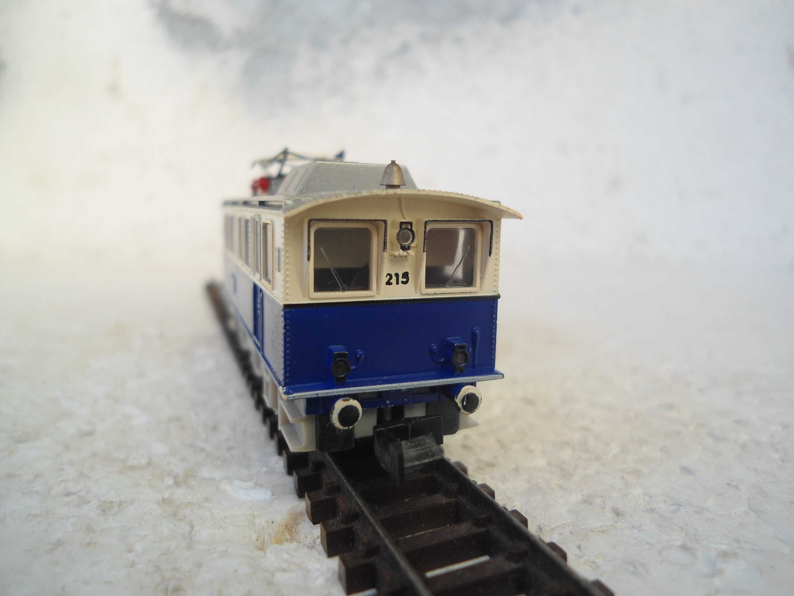 1:160 Fleischmann Locomotiva electrica limpa vias refª 7969