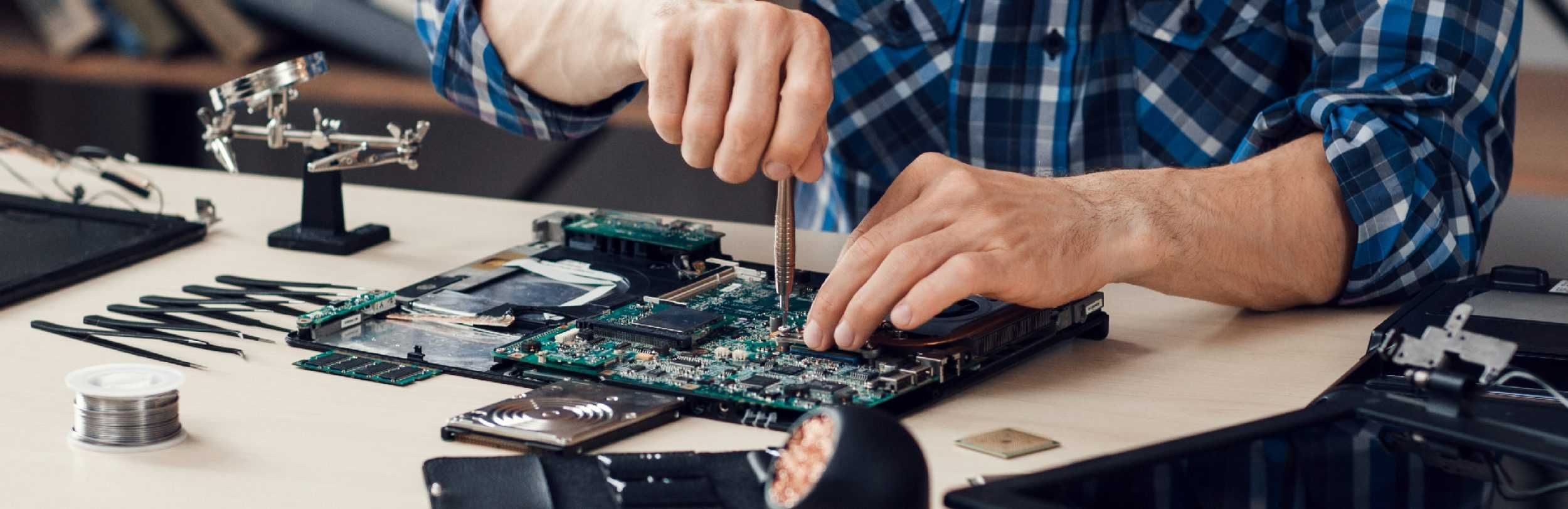 Técnico Informática, Reparação, Montagem e Atualização de Computadores