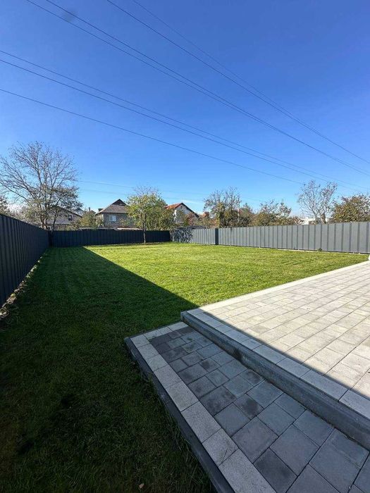 Шикарний Будинок в передмісті