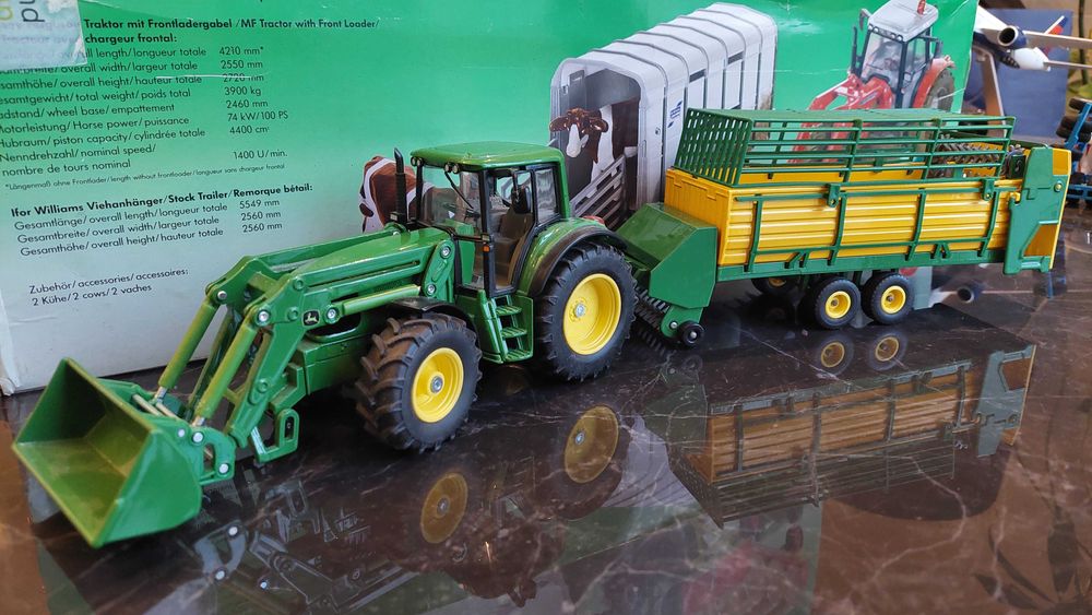 Siku 3652 Traktor John Deere 6920s z przyczepą samo załadowczą 1:32