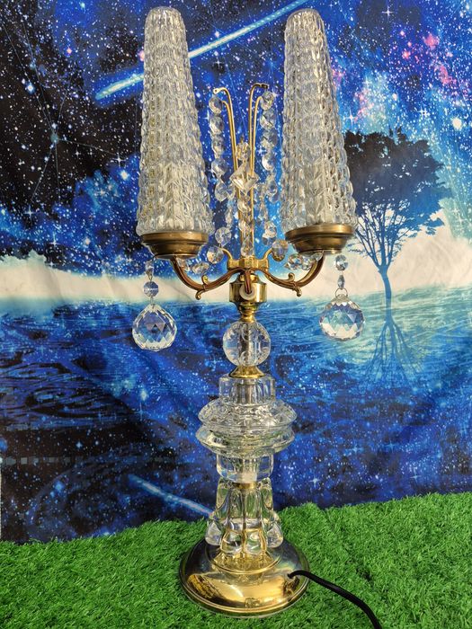 Piękna stara lampa kryształowa