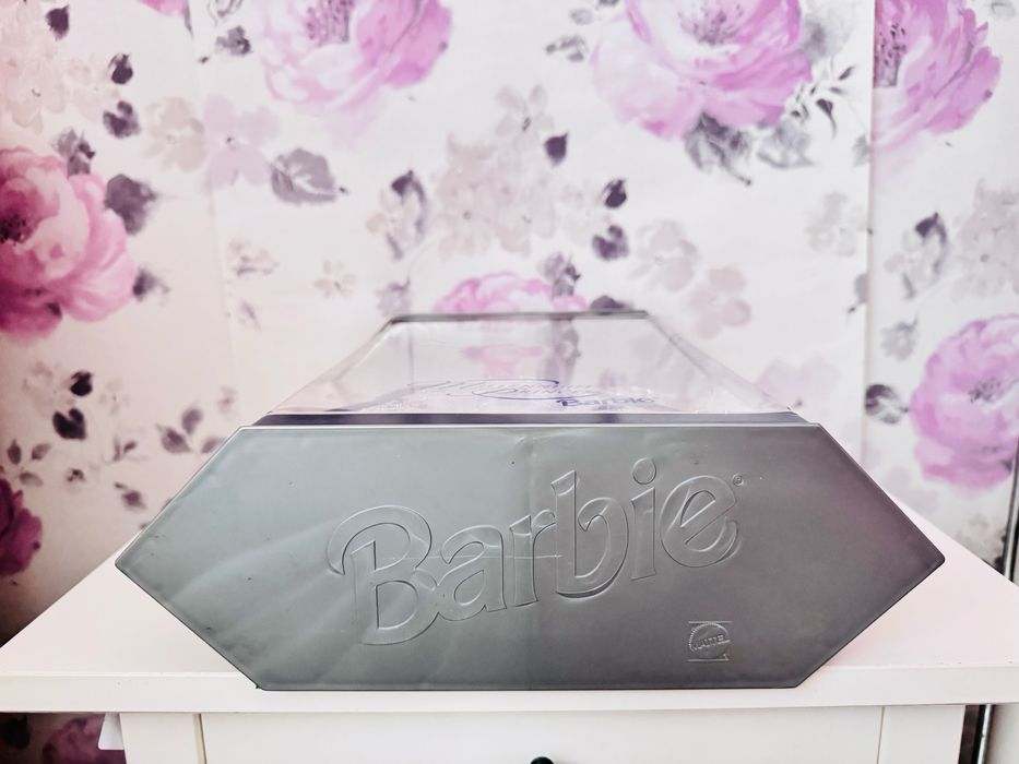 Lalka Barbie Millennium Princess Special Millennium Edition 2000