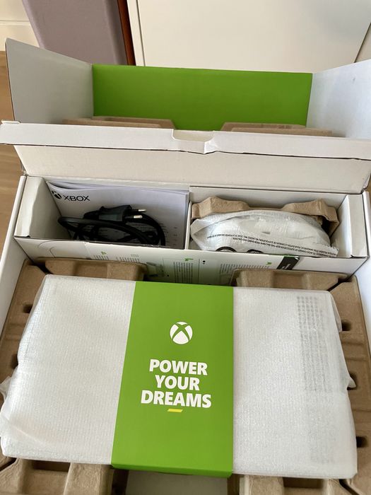 Konsola Xbox Series S 512 GB + Pad | Stan idealny