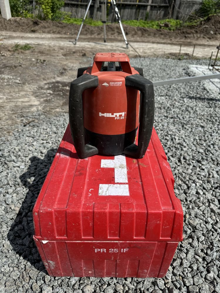 Ротаційний лазерний нівелір Hilti pr 25