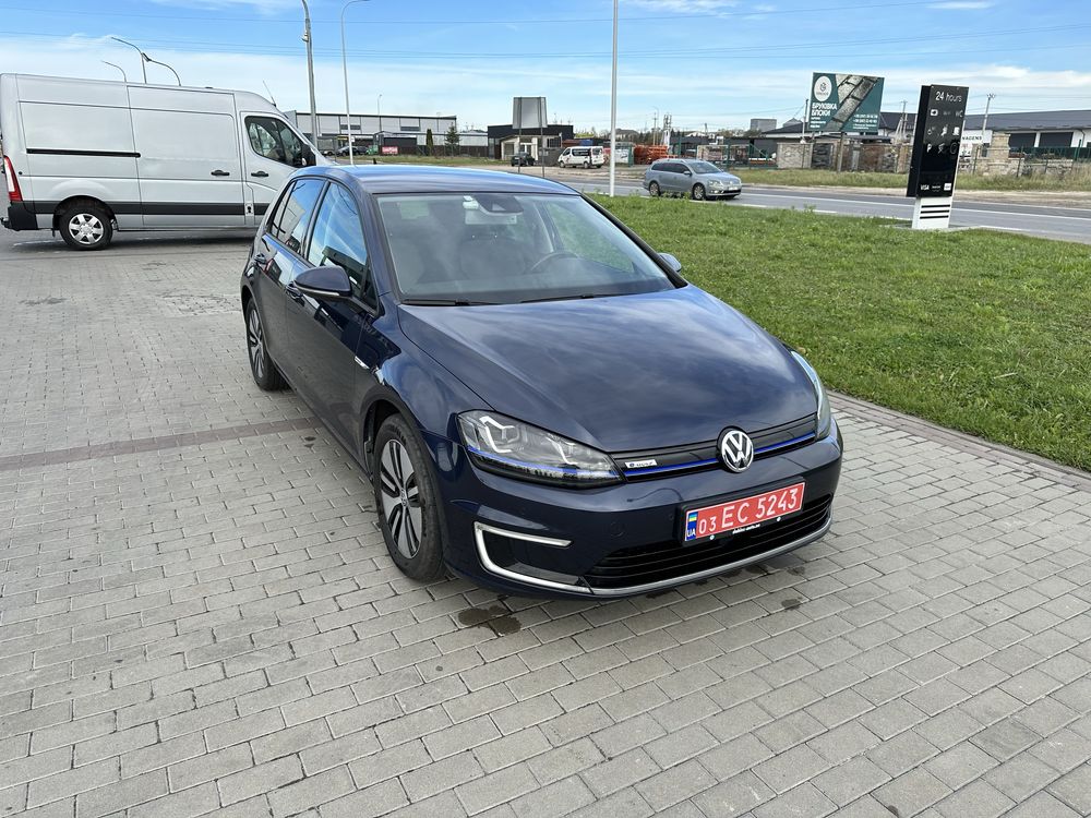 VW E-Golf electric