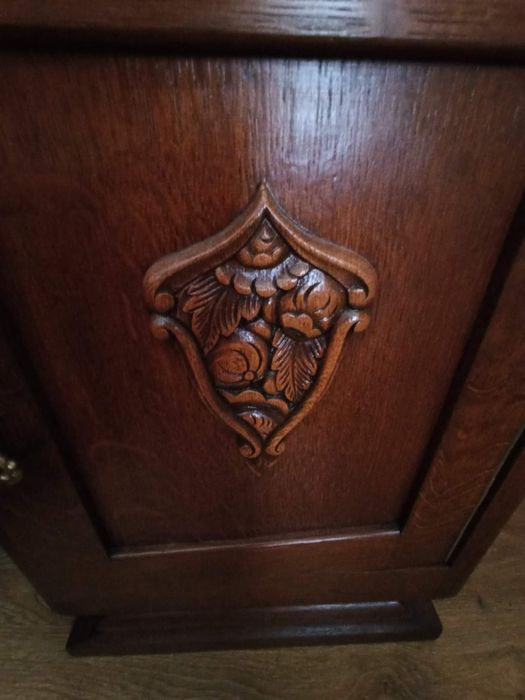 Stare nakastliki szafki nocne styl Ludwikowski