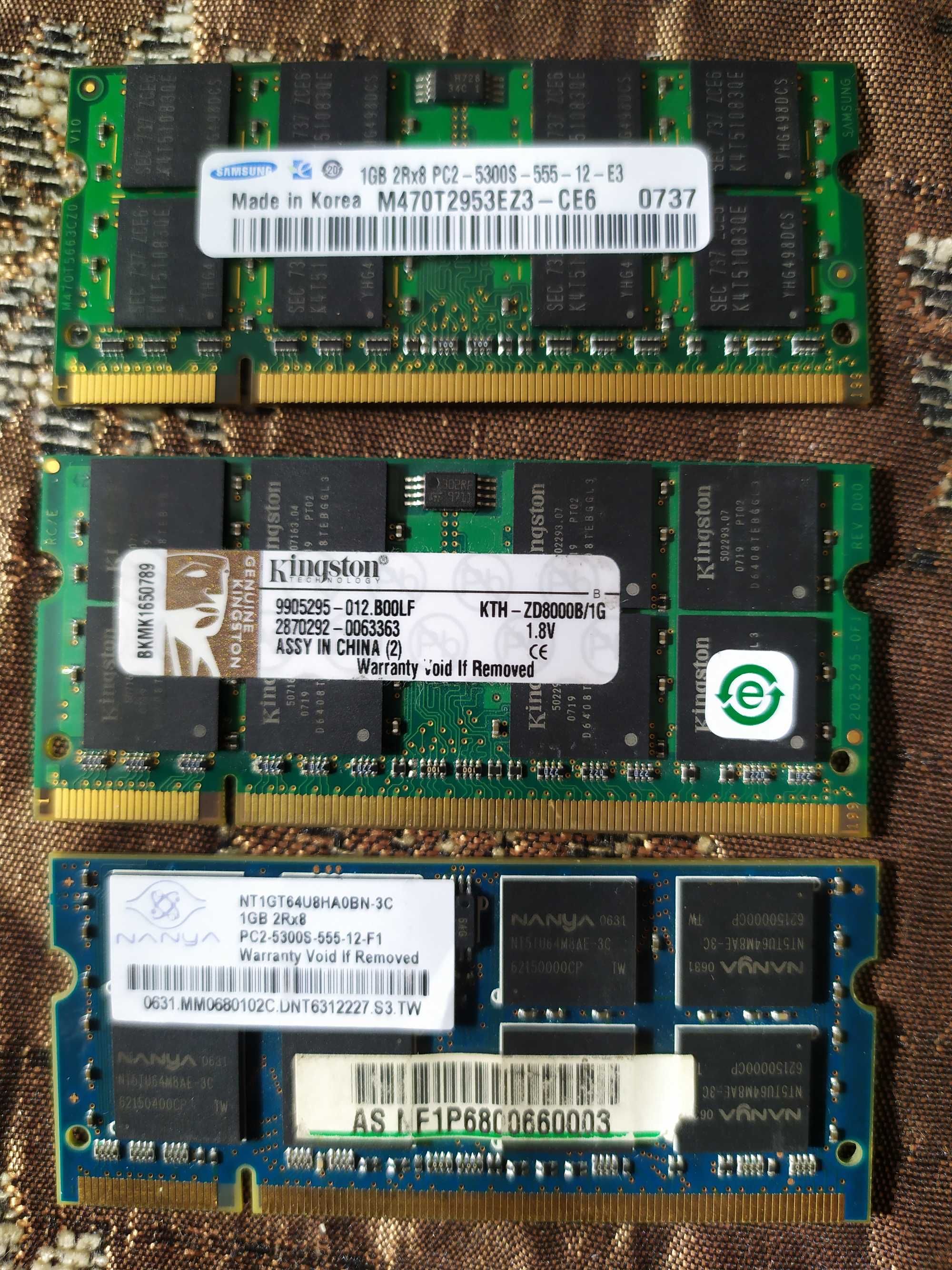 Оперативная память  2 GB SO DIMM DDR2 PC2 53000