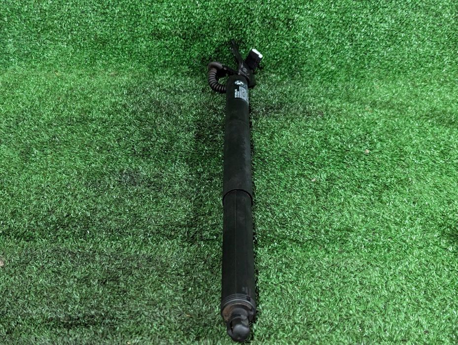 Амортизатор крышки багажника BMW X1 F48 15-