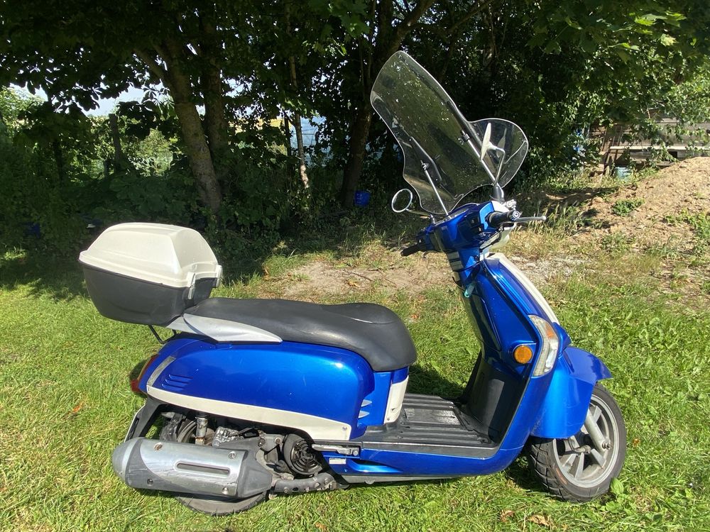 Motocykl skuter Kymco Like 2011