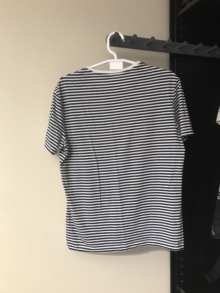T-shirt com riscas horizontais preto/branco