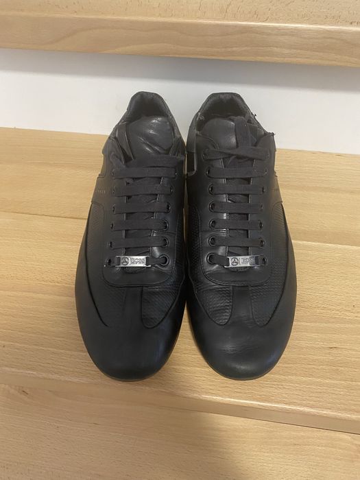 Hugo Boss 43.    .