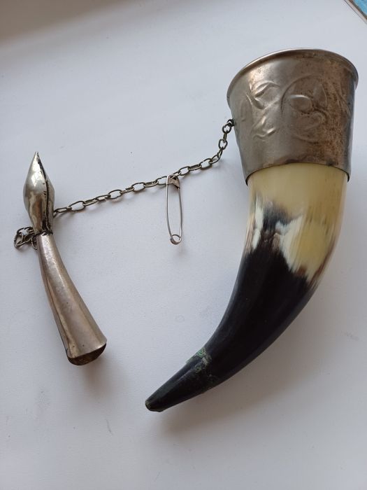 Продам рог,ритон,кханци; для питья