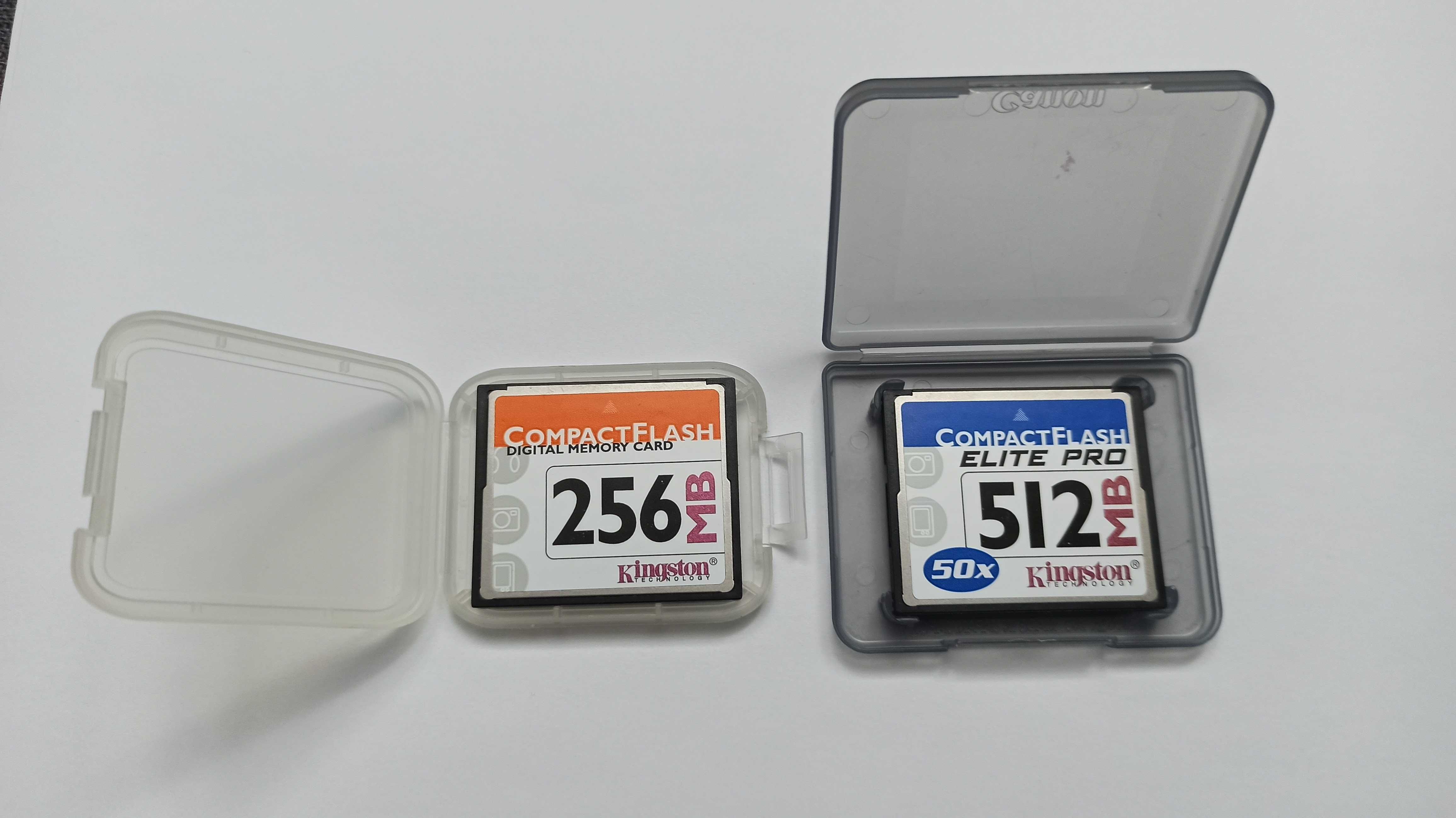 Compact Flash 512 MB + 256 MB